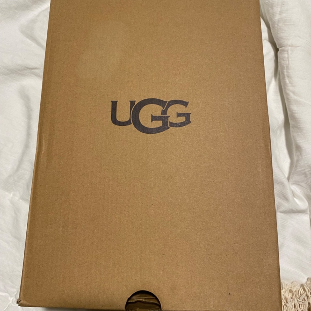Ugg Scrunchita Slipper Shoes in Taffy Pink size 9 - Picture 9 of 9